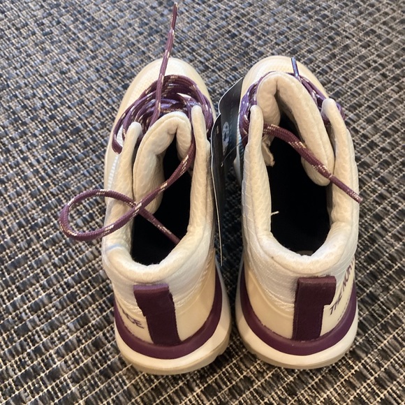 The North Face Activist Mid Futurelight Hiking Boots - Picture 6 of 8